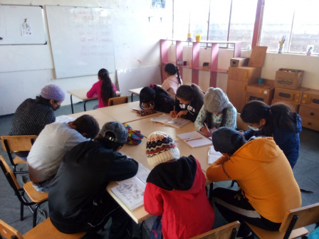Les élèves d'Urdaneta, concentrés sur leur activité., sept. 2021